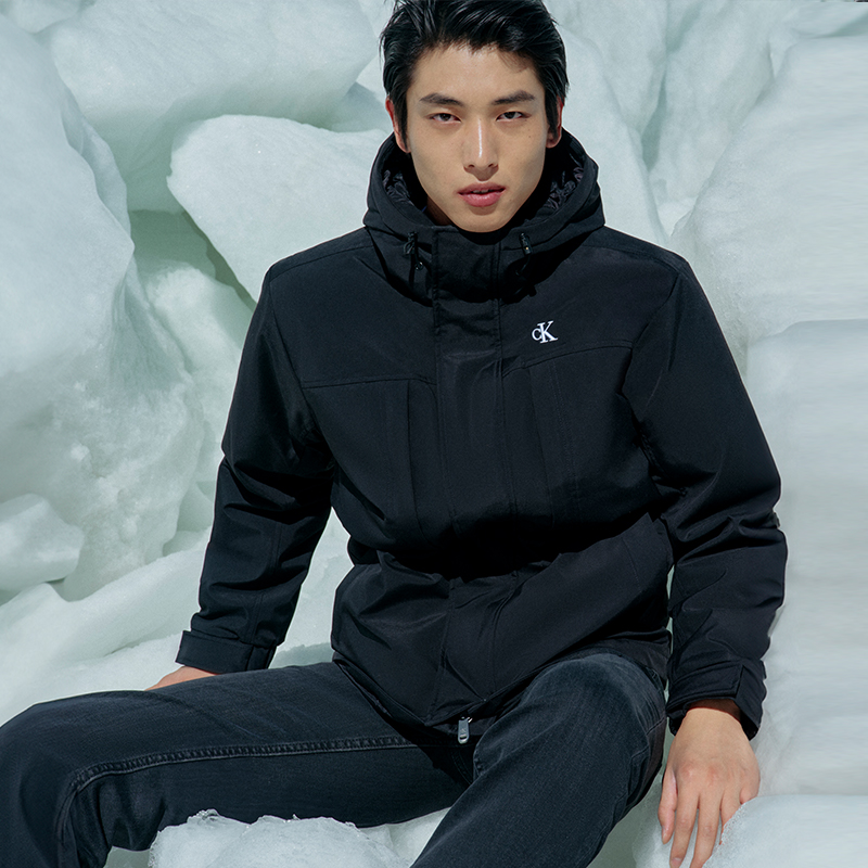Shop 卡尔文克雷恩防风防水连帽羽绒服户外耐用夹克 J327346