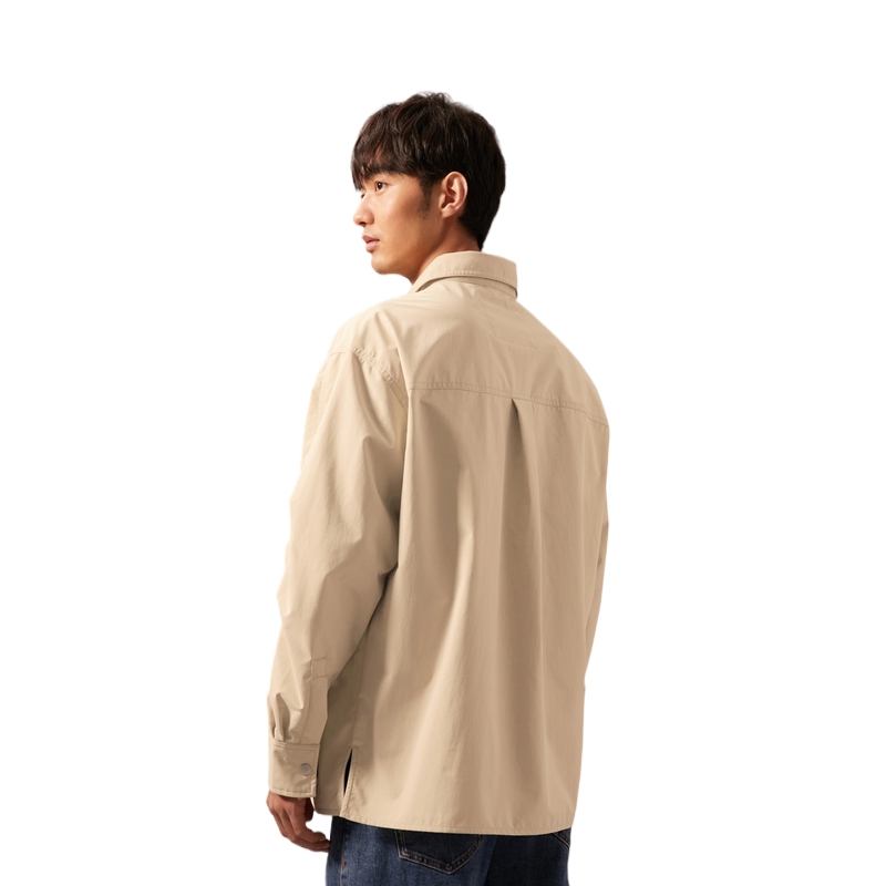 Shop CALVIN KLEIN Jaket Kemeja Outdoor Tahan Angin dan Air Loose-Fit J325879