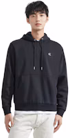 Shop Calvin Klein 男款黑色繡標休閒連帽上衣 40QM431-BAE
