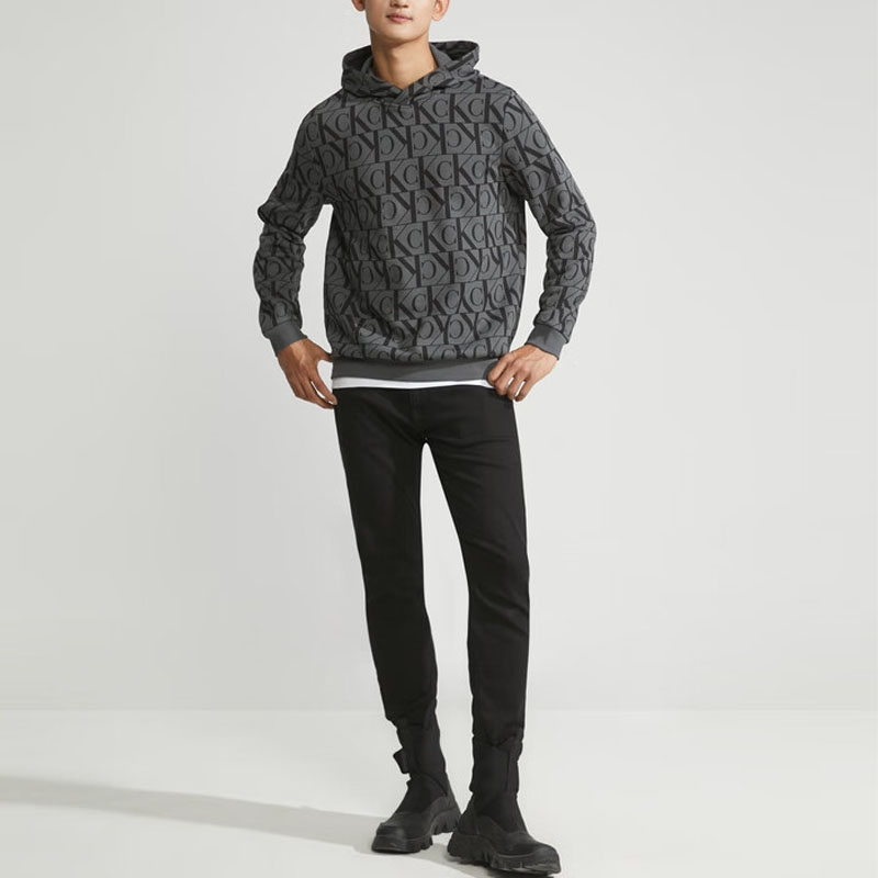 Lookbook 卡尔文克莱恩灰色休闲连帽卫衣黑色字母印花 40KC442-PCK