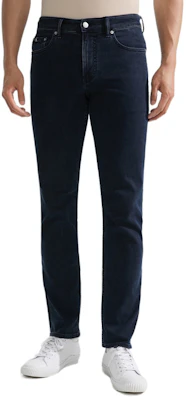 캘빈클라인 캐주얼 슬림핏 패치 스트레치 진 다크 블루 유니섹스. J324353-1BJ Shop 캘빈클라인 캐주얼 슬림핏 패치 스트레치 진 다크 블루 유니섹스. J324353-1BJ