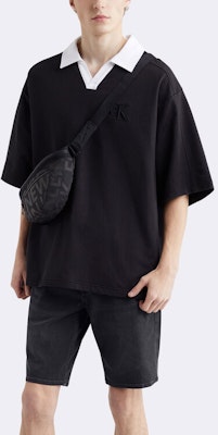 Calvin Klein Colorblock Comfy Straight Denim Shorts Black J325505-1BY Lookbook Calvin Klein Colorblock Comfy Straight Denim Shorts Black J325505-1BY