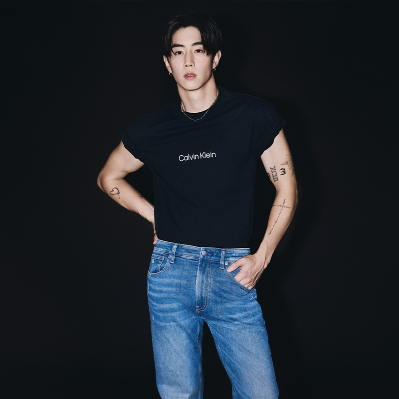 Calvin Klein Distressed Tapered Fit Jeans Men Light Wash Denim Blue J325394 圖 4