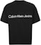 Lookbook Camiseta Unisex Calvin Klein Logo Grabado Cuello Redondo Manga Corta. J400280-BEH