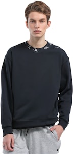 カルバン クライン FW22 ロゴ クルーネック プルオーバー スウェットシャツ ブラック J30J321901-BEH Shop カルバン クライン FW22 ロゴ クルーネック プルオーバー スウェットシャツ ブラック J30J321901-BEH
