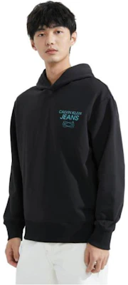 Calvin Klein FW23 太空黑色套頭運動衫 J324473 Shop Calvin Klein FW23 太空黑色套頭運動衫 J324473