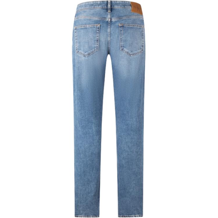 Lookbook CALVIN KLEIN 牛仔淺藍直筒休閒牛仔褲 J326416-1A4