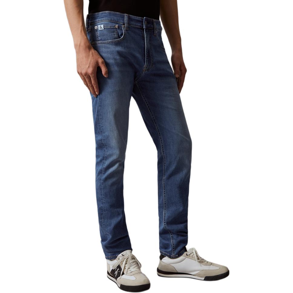 Purchase CALVIN KLEIN 牛仔褲 寬鬆復古錐形淺藍色牛仔長褲 J326343-1A4