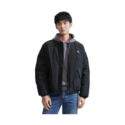 CALVIN KLEIN Jeans Logo Print Checkered Puffer Jacket for Men. J324429