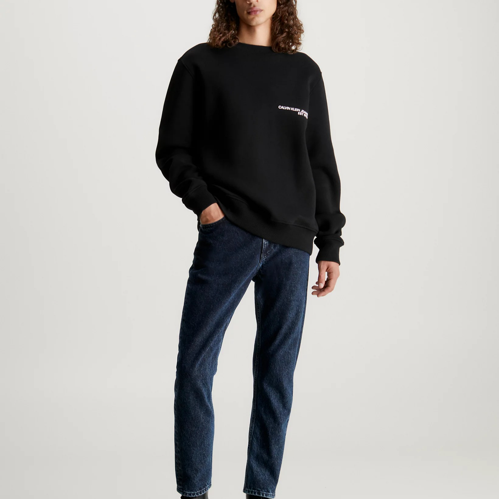 Lookbook 卡尔文克莱因牛仔简约Logo印黑色长袖卫衣男士欧版 J30J324625-BEH