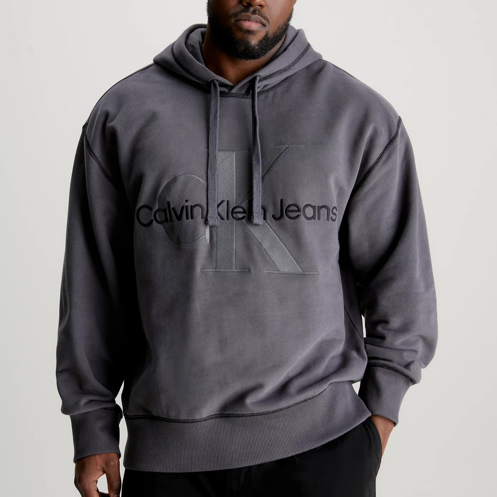 Details for 卡尔文克莱恩牛仔绣花黑色水洗宽松连帽衫. J30J324623-PT2