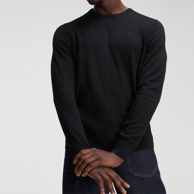 Lookbook Calvin Klein Jeans SS24 Sweater Hitam Kapas Lembut Crewneck 40QM313-UB1