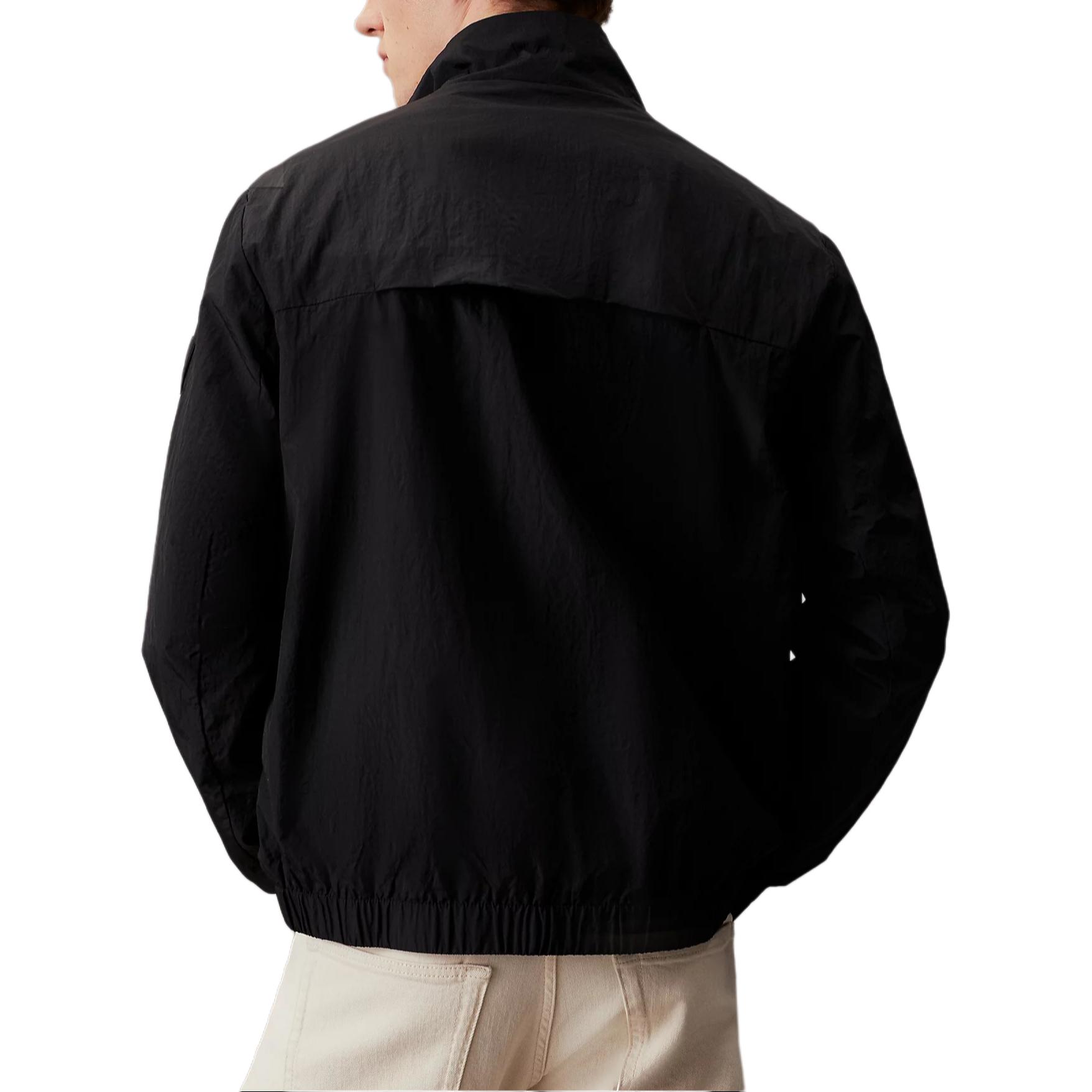 Shop Calvin Klein字母Logo休闲立领夹克 黑色（欧洲版） K10K111441-BEH