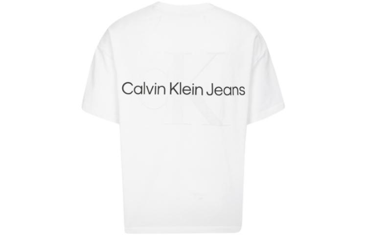 Lookbook Kaos Unisex Putih Calvin Klein Logo Crew Neck. J400280-YAF