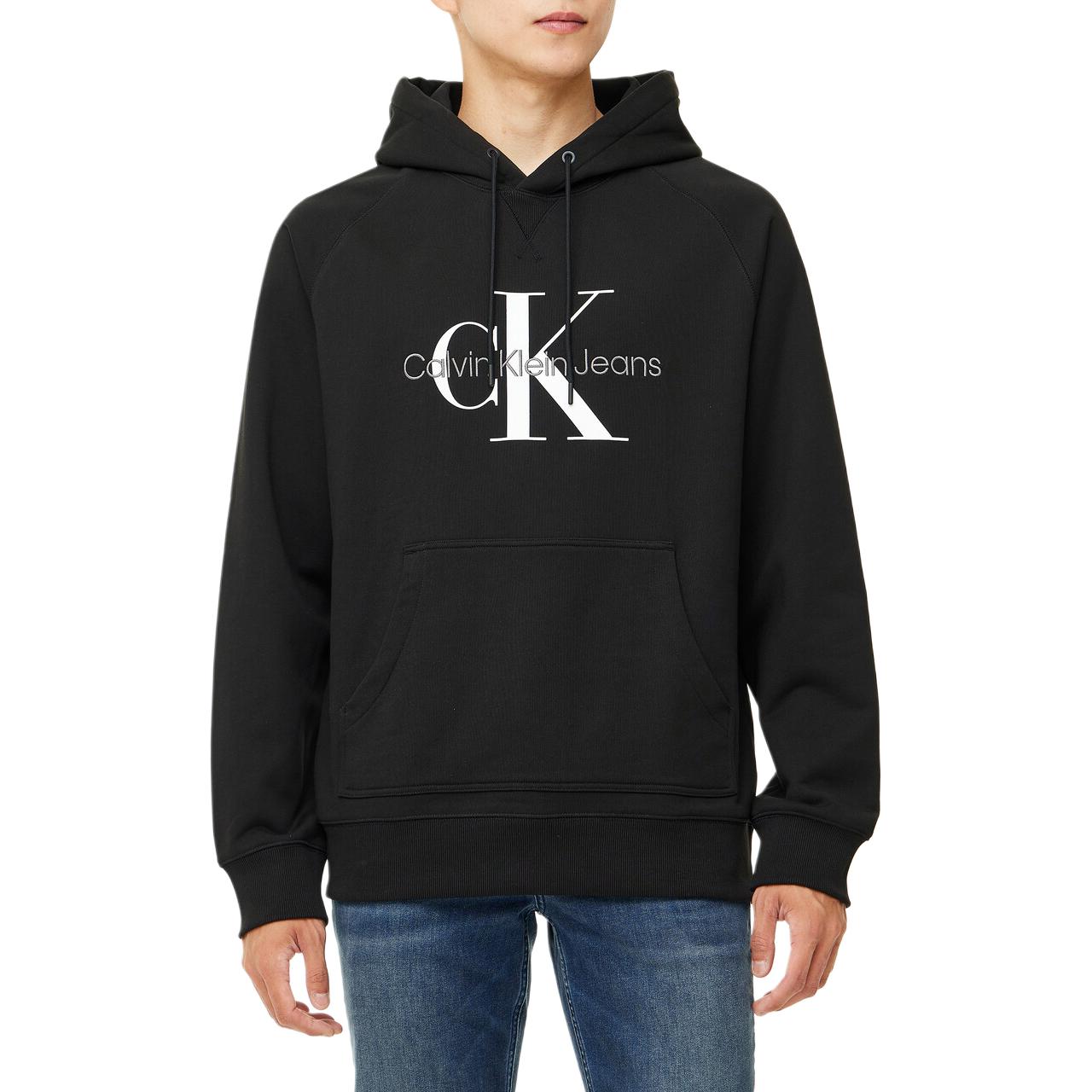 Shop Sudadera Negra Calvin Klein Oversized de Manga Larga con Logo Impreso J326969-BEH