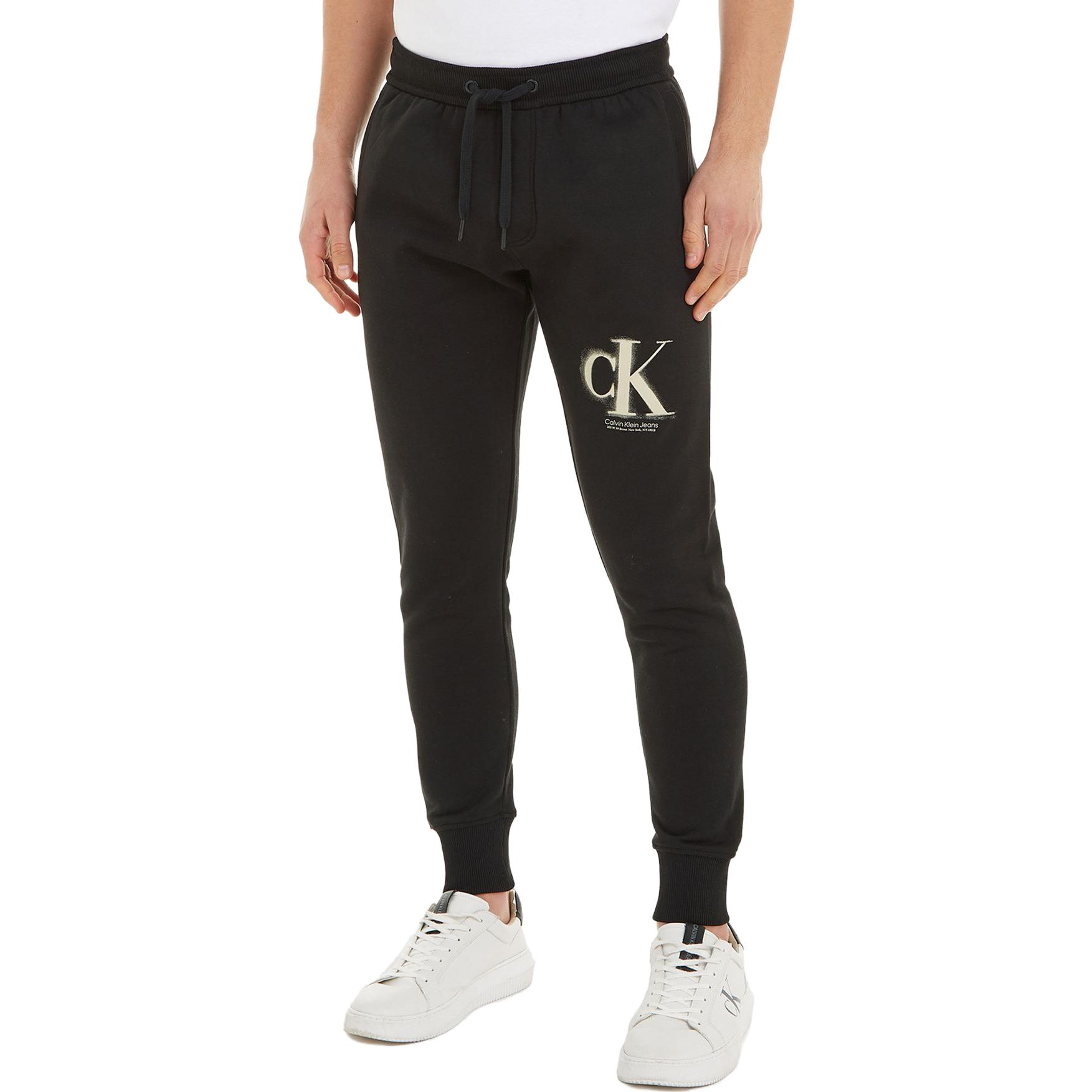Shop Pantalones Jogger Calvin Klein Negros con Cordón de Talle Medio Ropa Fitness J30J322917