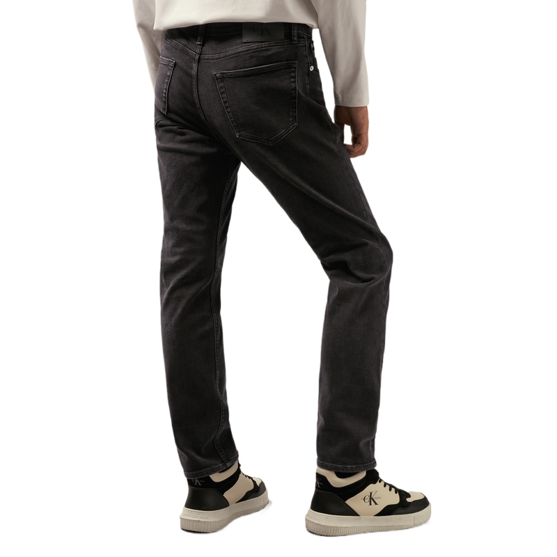 Purchase Calvin Klein 極簡復古直筒牛仔褲 黑色 (). J327353