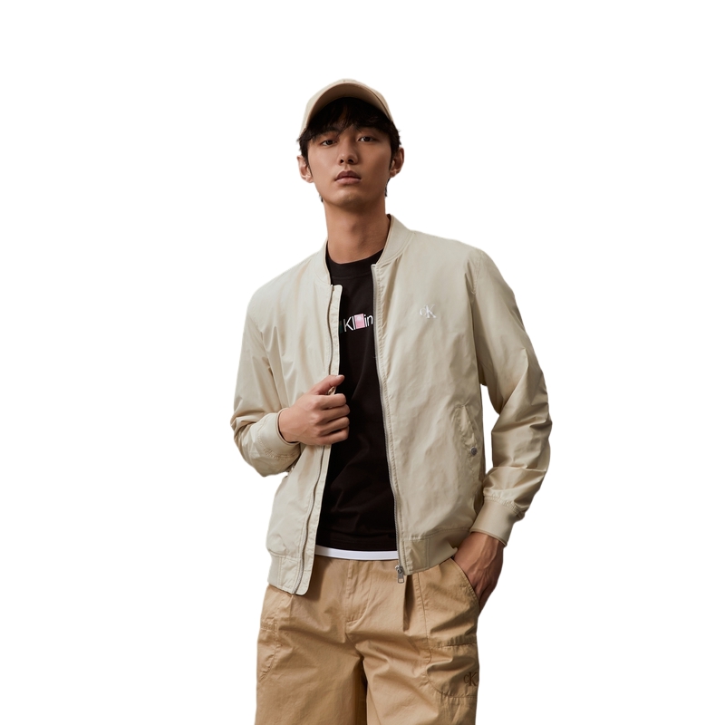Shop 卡尔文克莱因燕麦奶色休闲字母印花飞行夹克 J322260