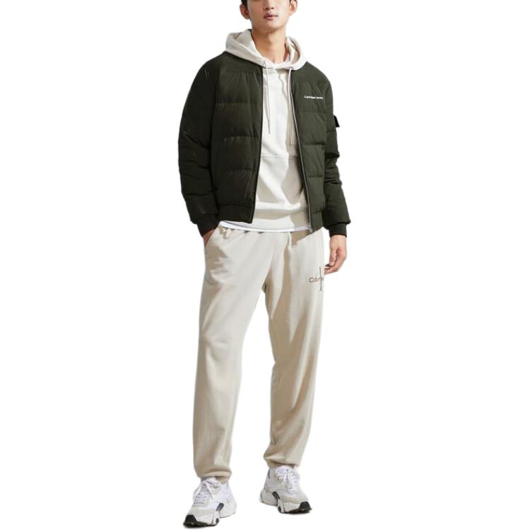 Lookbook カルバンクライン オリーブグリーン ロゴプリント キルティングダウンジャケット ユニセックス 冬コレクション J324342-LDD