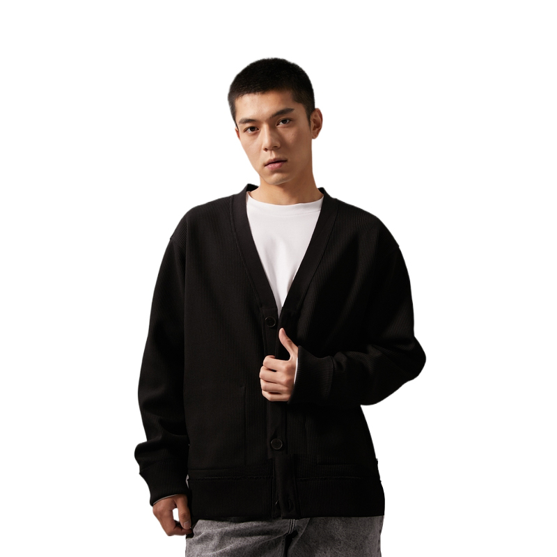 Calvin Klein Reversible Casual Knit Button V-Neck Cardigan Men Space Black. J326983 圖 4