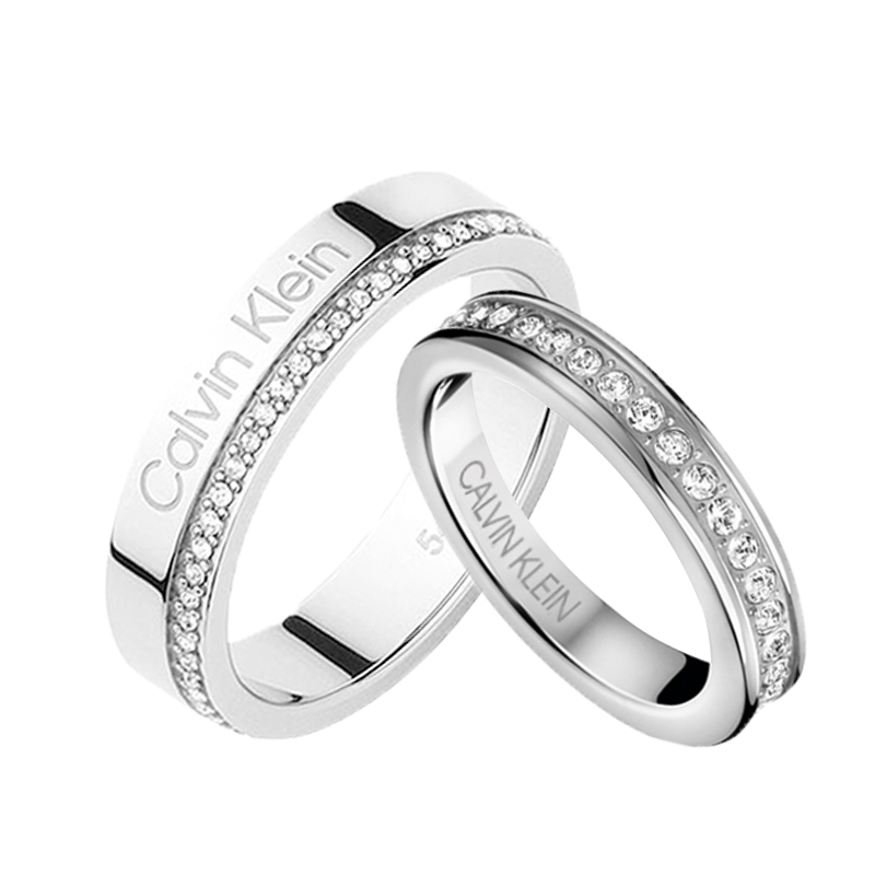Lookbook Calvin Klein Silver Crystalline Star Parallel Line Ring with Crystals (Unisex). 35000200CPKJ