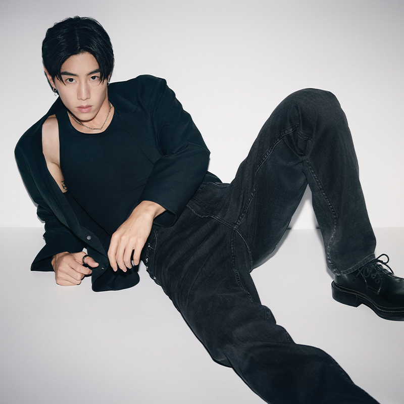 Calvin Klein Slim Fit Stretch Washed Jeans  Denim Black. J325503 圖 4