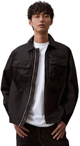 CALVIN KLEIN SS24 Jaket Kerja Kasual Bordir Saku Zip-Up. J325507 Shop CALVIN KLEIN SS24 Jaket Kerja Kasual Bordir Saku Zip-Up. J325507