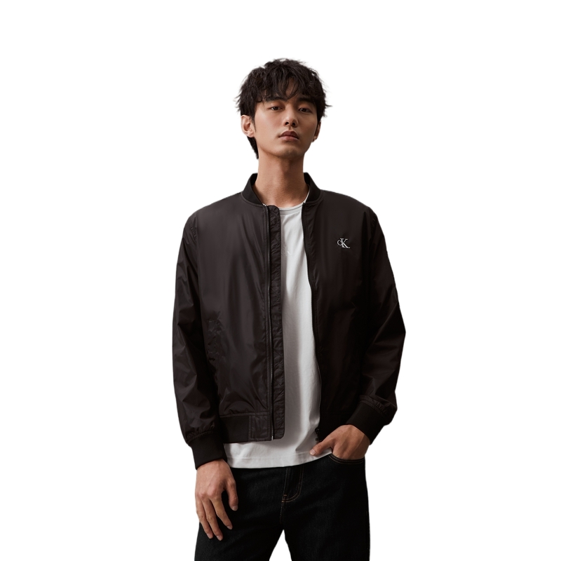 Shop Calvin Klein 男士SS24刺绣字母飞行夹克 J325903