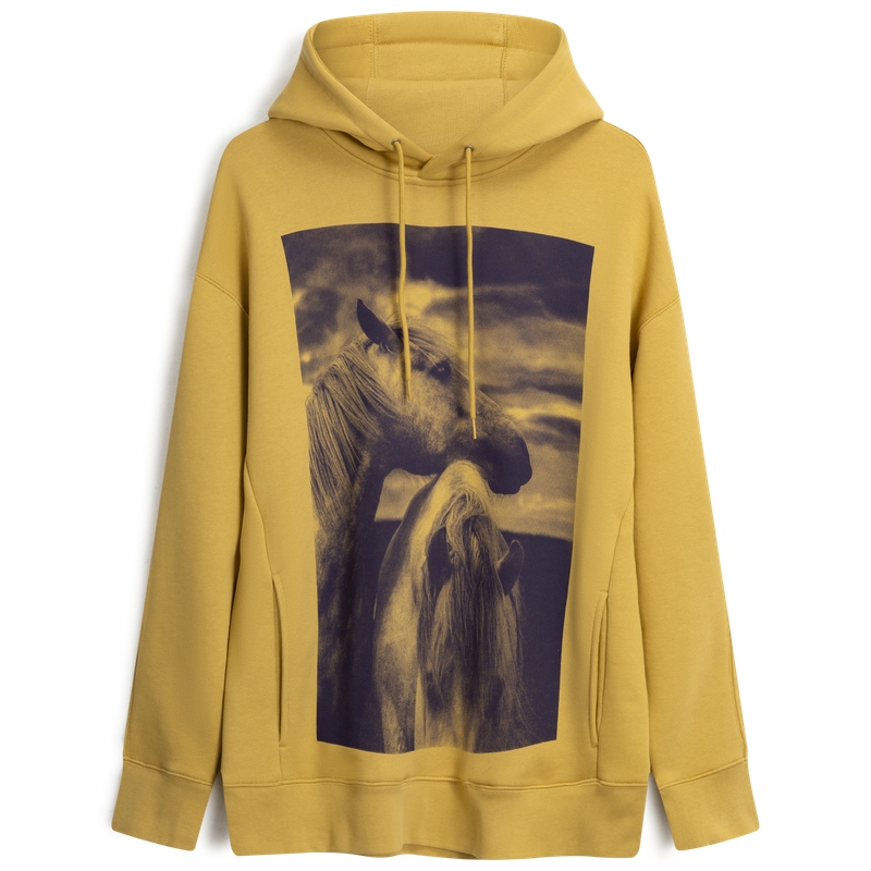 Calvin Klein Unisex Yellow Graphic Print Sweatshirt. 40798STCWY