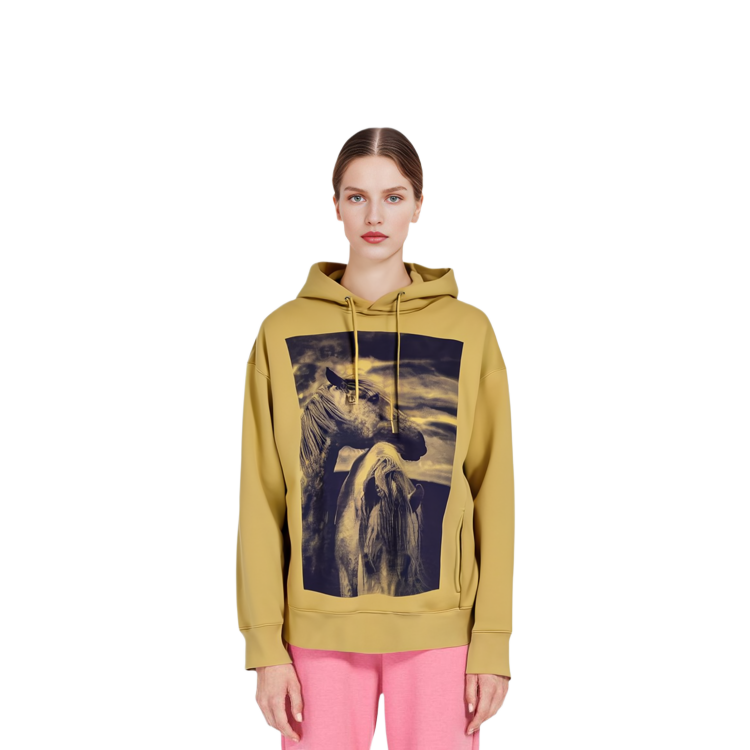 Shop カルバン・クライン ユニセックス イエロー グラフィックプリント スウェットシャツ 40798STCWY