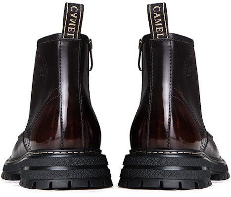 CAMEL CROWN 'But Martin Motosikal British Bernafas' GE12245423 Lookbook CAMEL CROWN 'But Martin Motosikal British Bernafas' GE12245423