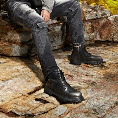 CAMEL CROWN 'But Martin Motosikal British Bernafas' GE12245423 2