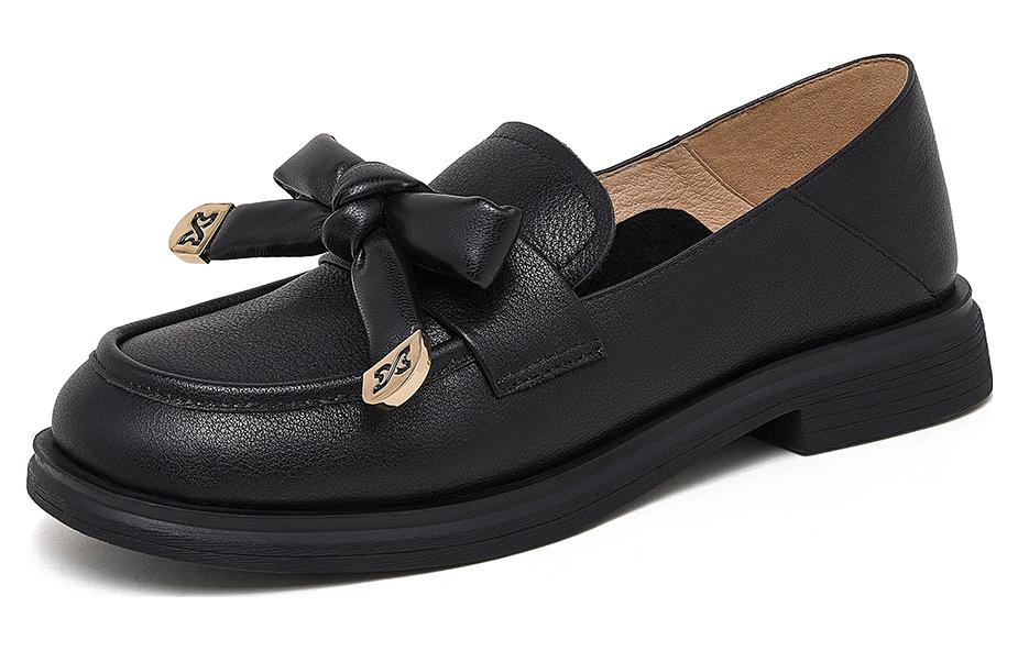 Lookbook 骆驼皇冠女款舒适多用途休闲乐福鞋 L23S007045