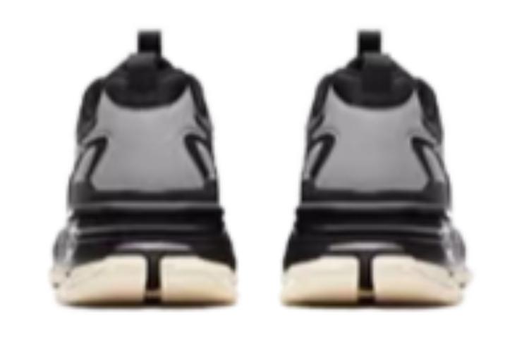 Shop CAMEL CROWN Low-Top 'Kasut Ayah Anti-Gelincir Bernafas' XD12263790-2