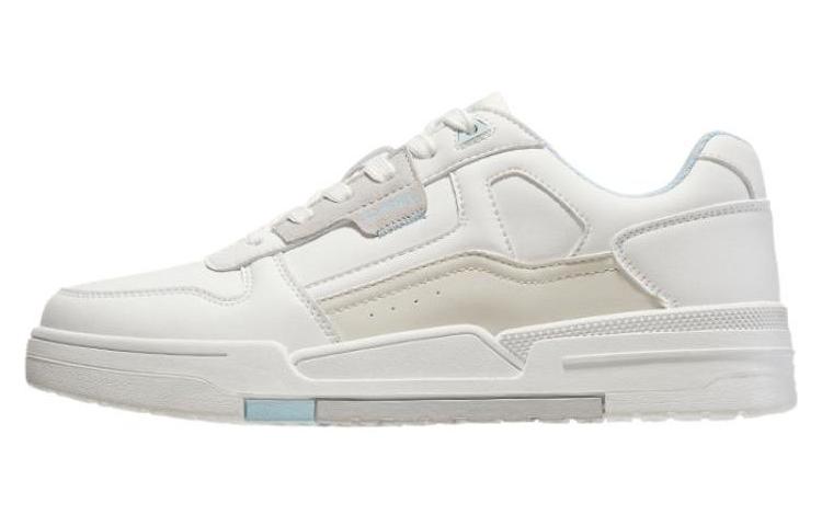 CAMEL CROWN Low-Top 'Breathable Durability'