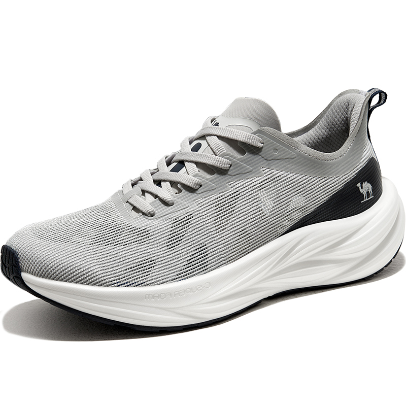 Shop 骆驼CAMEL CROWN低帮跑鞋 '追逐电光' X13C097029