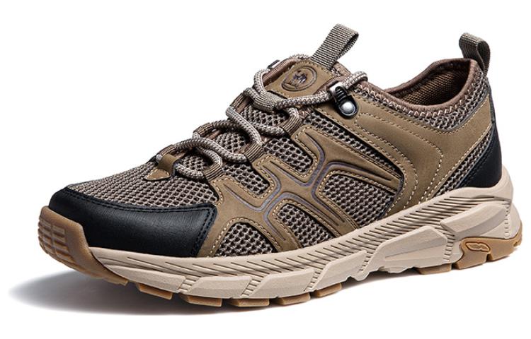 Lookbook 骆驼王户外低帮"舒适多功能"鞋 P13M379004