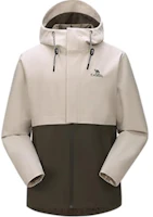 CAMEL Outdoor Windproof Waterproof Lightweight Hiking Jacket. A0W2UH107A CAMEL Outdoor Windproof Waterproof Lightweight Hiking Jacket. A0W2UH107A