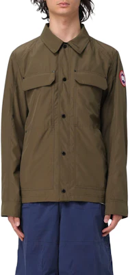 Canada Goose Chaqueta Verde Militar de Manga Larga con Botonadura Sencilla. 2447M0-49 Details for Canada Goose Chaqueta Verde Militar de Manga Larga con Botonadura Sencilla. 2447M0-49