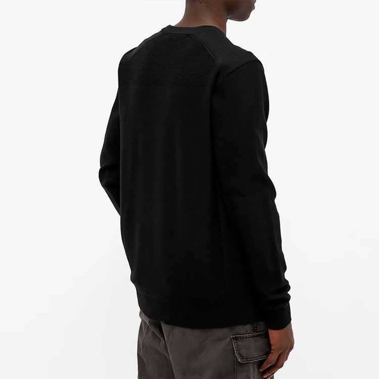 Shop 加拿大鹅黑色Logo标签圆领毛衣 7001M-61