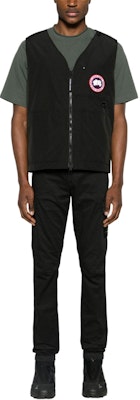 加拿大鹅Canmore红标反光条男女同款马甲黑色款式 2449M61 Shop 加拿大鹅Canmore红标反光条男女同款马甲黑色款式 2449M61