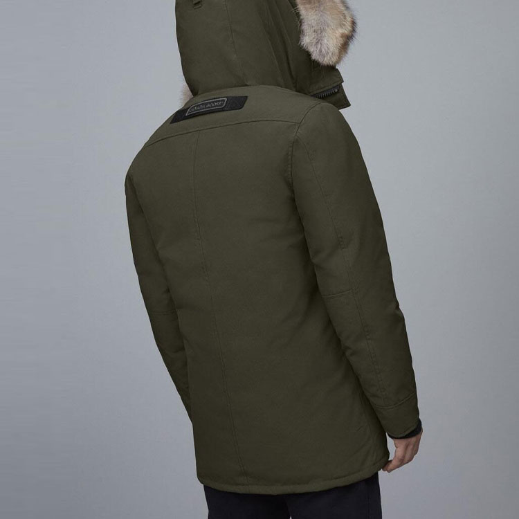 Shop Canada Goose Chateau FW22 Jaket Hijau Militer dengan Bulu Trim Unisex. 3426MB-449
