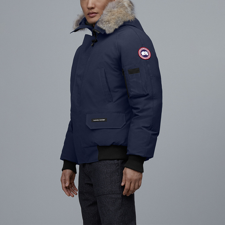 Shop 加拿大鹅Chilliwack红标连帽海军蓝中性冬季羽绒服夹克 7999M-63