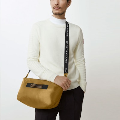 Chaqueta Unisex Canada Goose Crofton FW21 Ligera Roja Insignia Dorada. 2252M-219 1