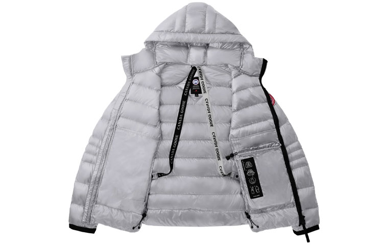 Lookbook 캐나다구스 크로프톤 FW21 경량 실버 패딩 재킷 유니섹스 겨울용. 2227M-200