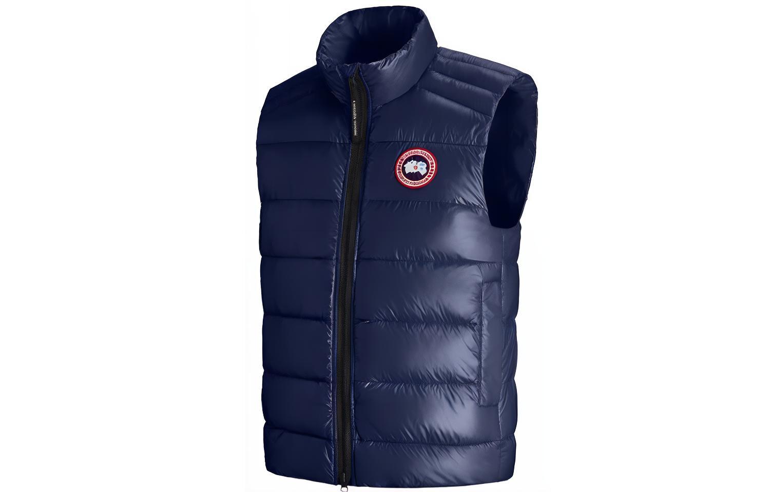 Shop Canada Goose Crofton FW21 Rompi Down Navy Unisex Ringan & Tahan Air 2229M-63