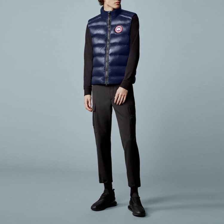 Purchase Canada Goose Crofton FW21 Rompi Down Navy Unisex Ringan & Tahan Air 2229M-63