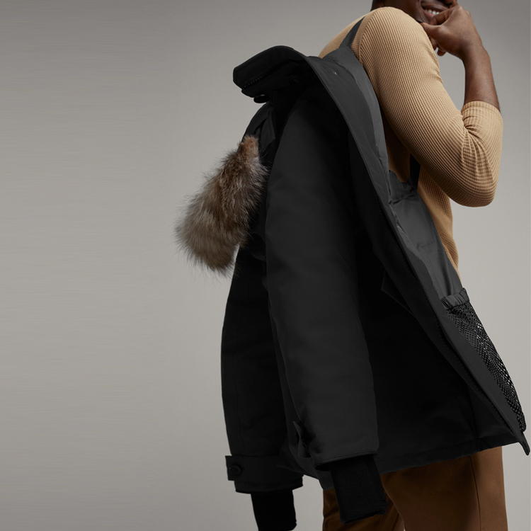 Canada Goose Edgewood Black Label Unisex Fitted Down Parka in Black 3408MB-61 圖 6