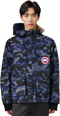 Canada Goose Expedition FW21 Jaket Parka Down Tahan Air Unisex Biru Camo. 4660MP-898 Sizing Canada Goose Expedition FW21 Jaket Parka Down Tahan Air Unisex Biru Camo. 4660MP-898