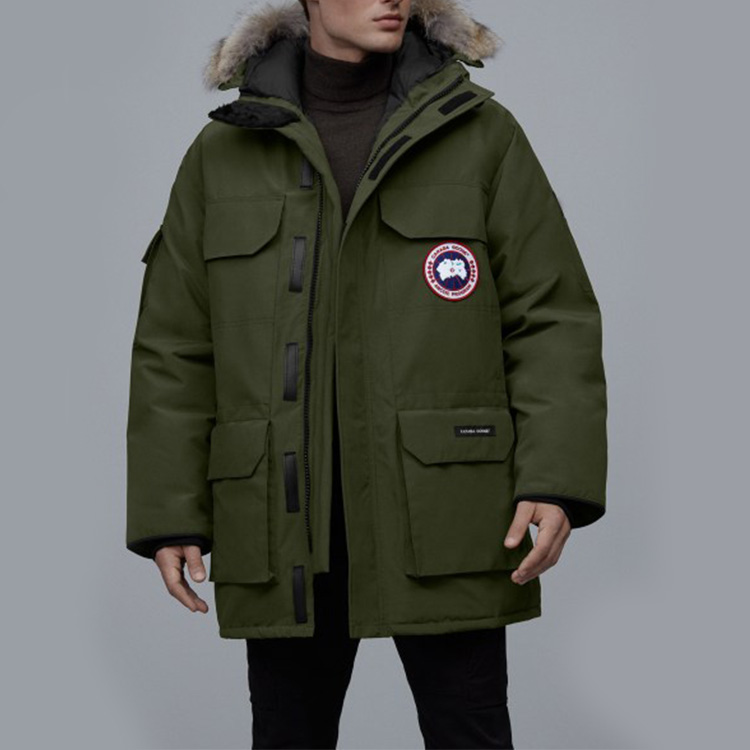Shop Canada Goose Expedition 紅標軍綠色派克大衣 男女款 4660M-49